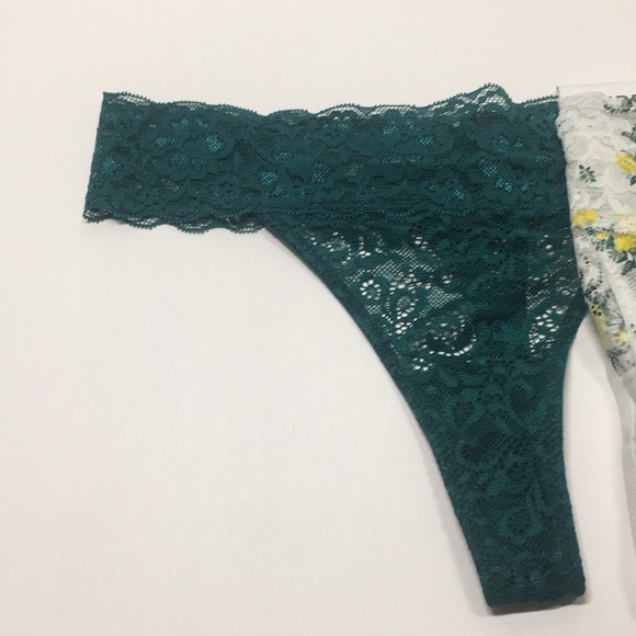 H&M 2 pack of lace thong panties - Picture 2 of 5